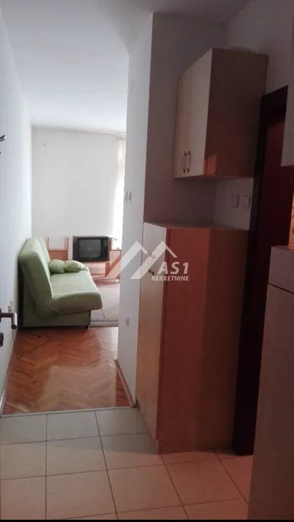 Janka Čmelika | 4zida.rs