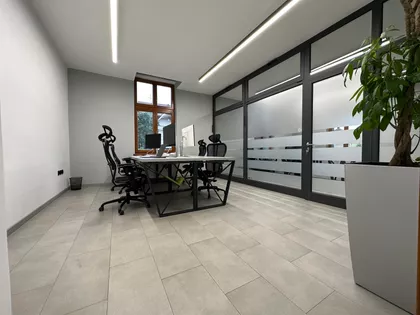 Karađorđeva 15 | 4zida.rs