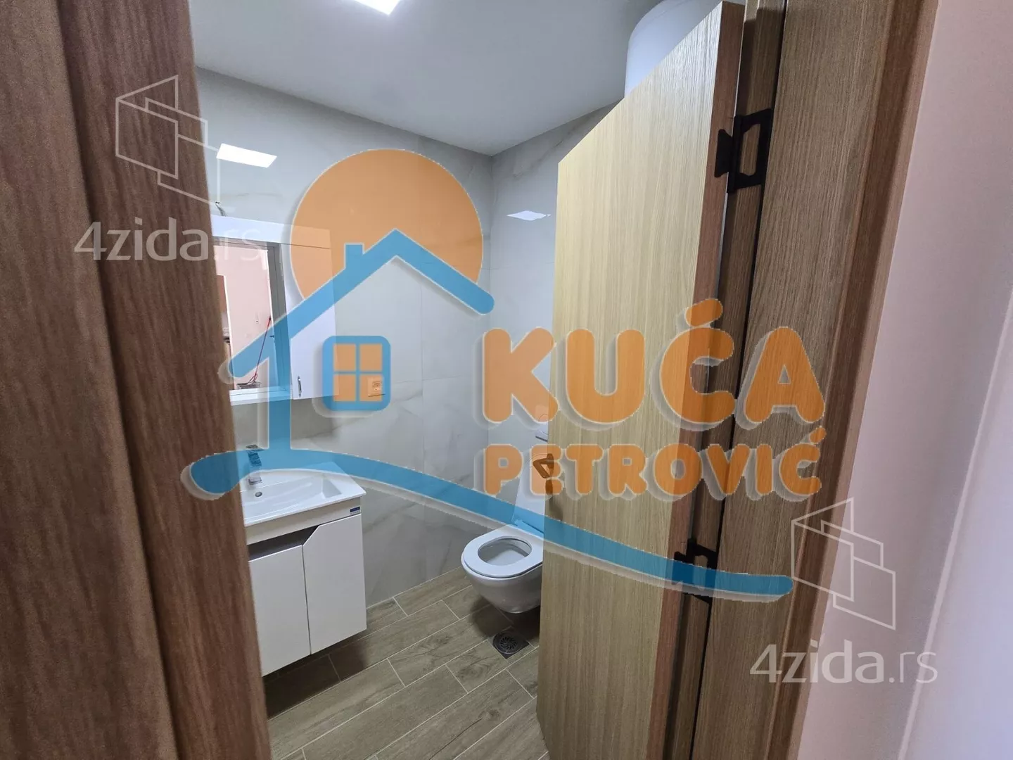 Lokal | 4zida