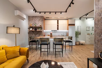 Luke Sučića | 4zida.rs