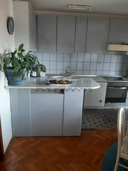 Bulevar Nemanjića | 4zida.rs