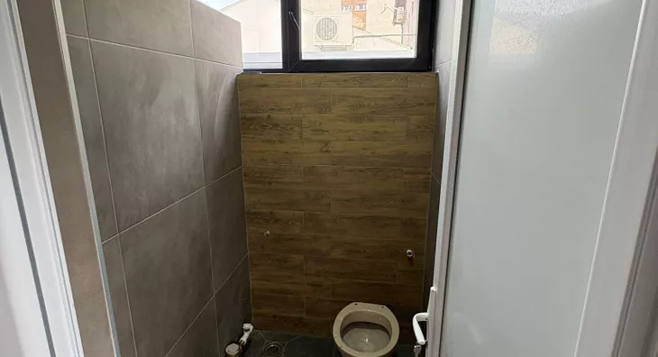 Poslovna zgrada | 4zida