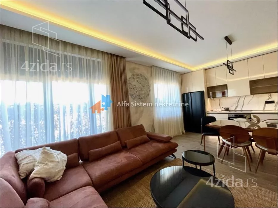 Petosoban stan | 4zida