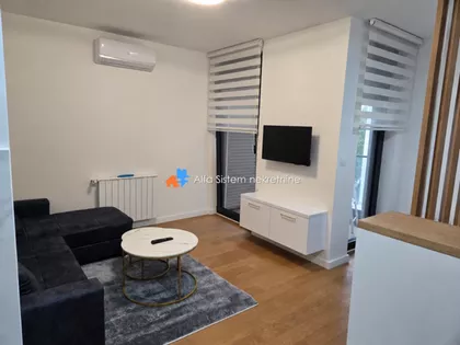 Autokomanda | 4zida.rs