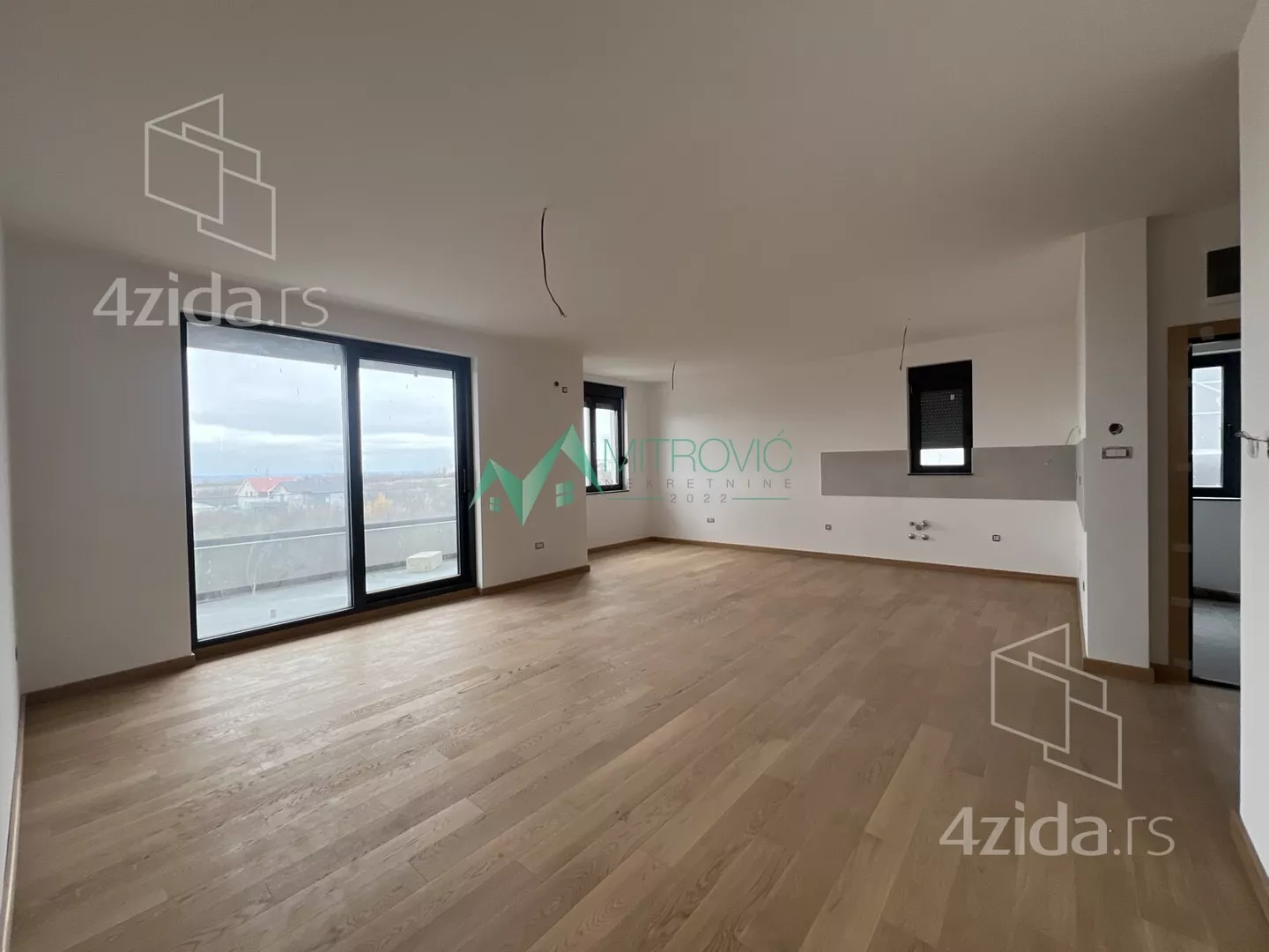 Četvorosoban stan | 4zida