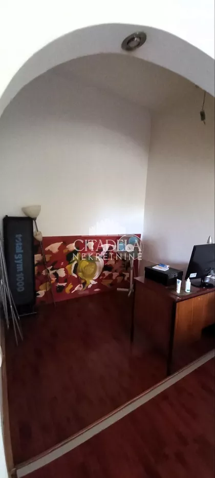 Komnen Barjaktara | 4zida.rs