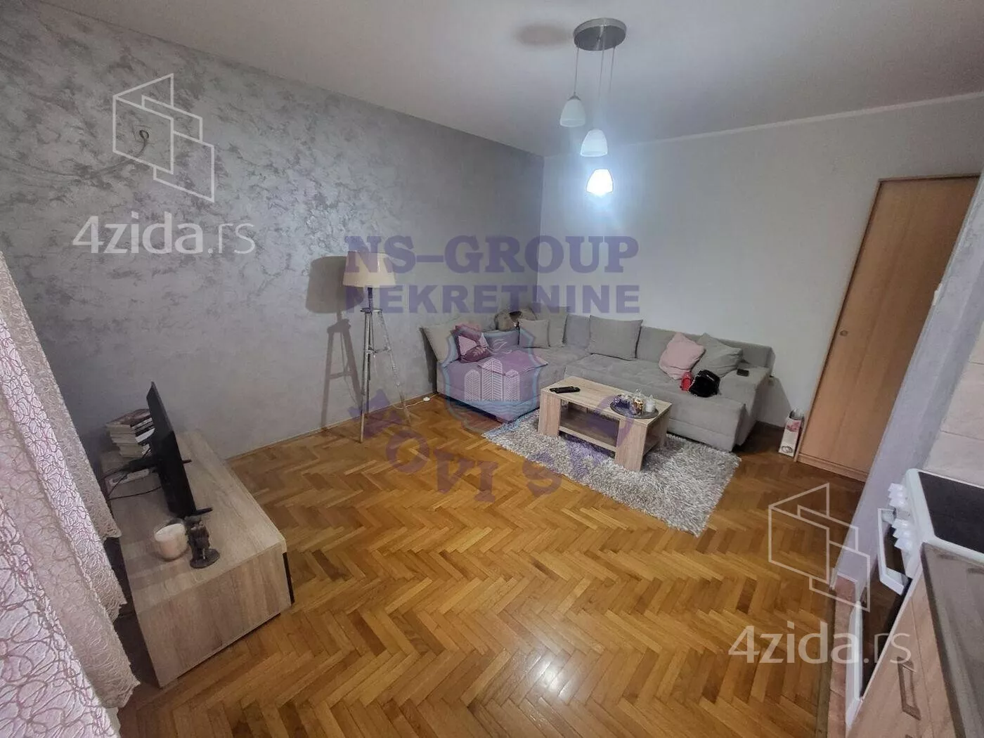 Jednoiposoban stan | 4zida