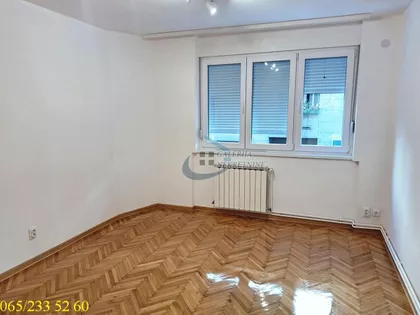 Cara Uroša | 4zida.rs