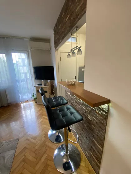 Kneginje Zorke 24 | 4zida.rs