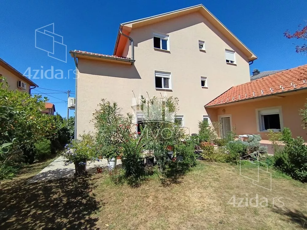 Kuća | 4zida