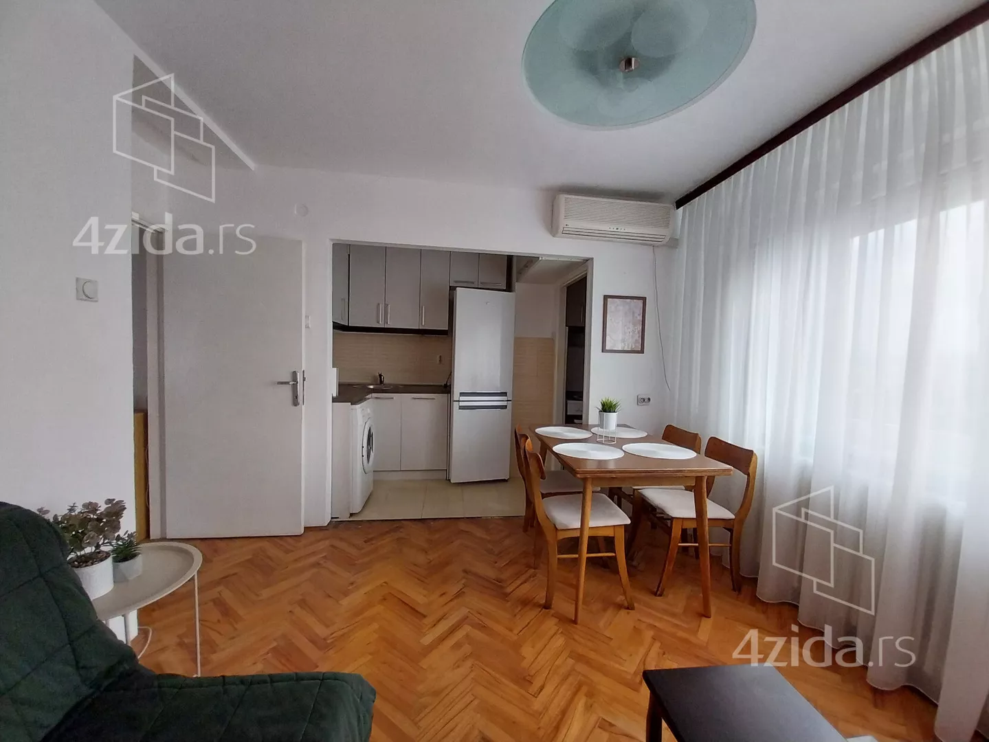 Dvoiposoban stan | 4zida