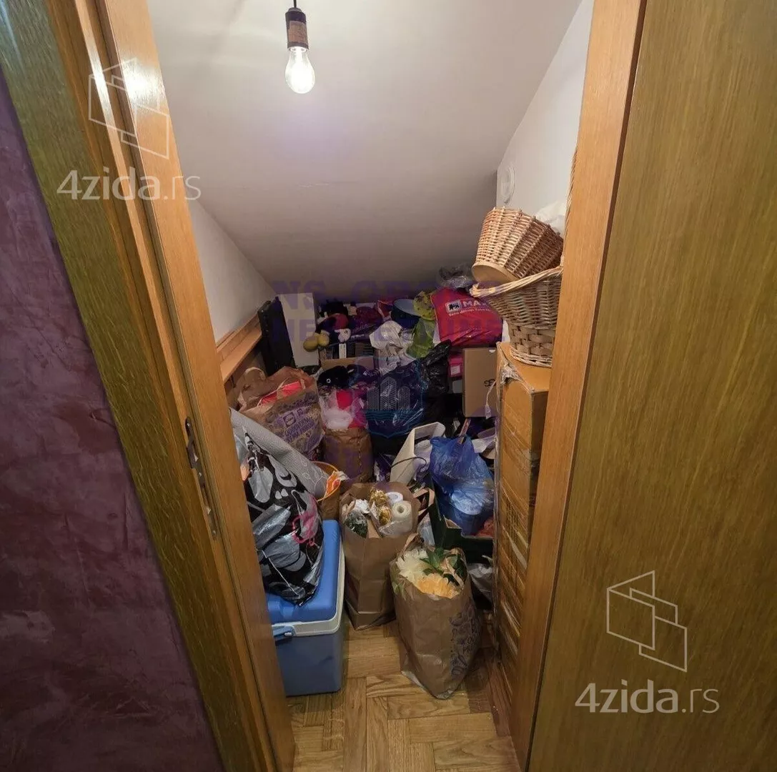 Šestosoban stan | 4zida