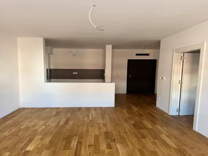 Vitezova Karađorđeve Zvezde 84a | 4zida.rs