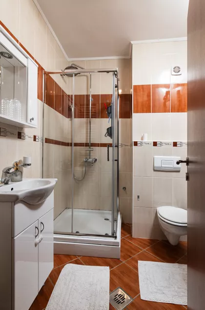 Žarka Zrenjanina 12 | 4zida.rs