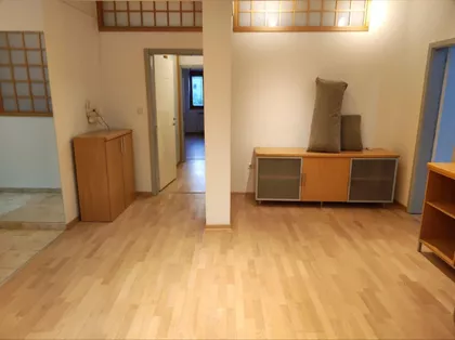 Železnička 9 | 4zida.rs