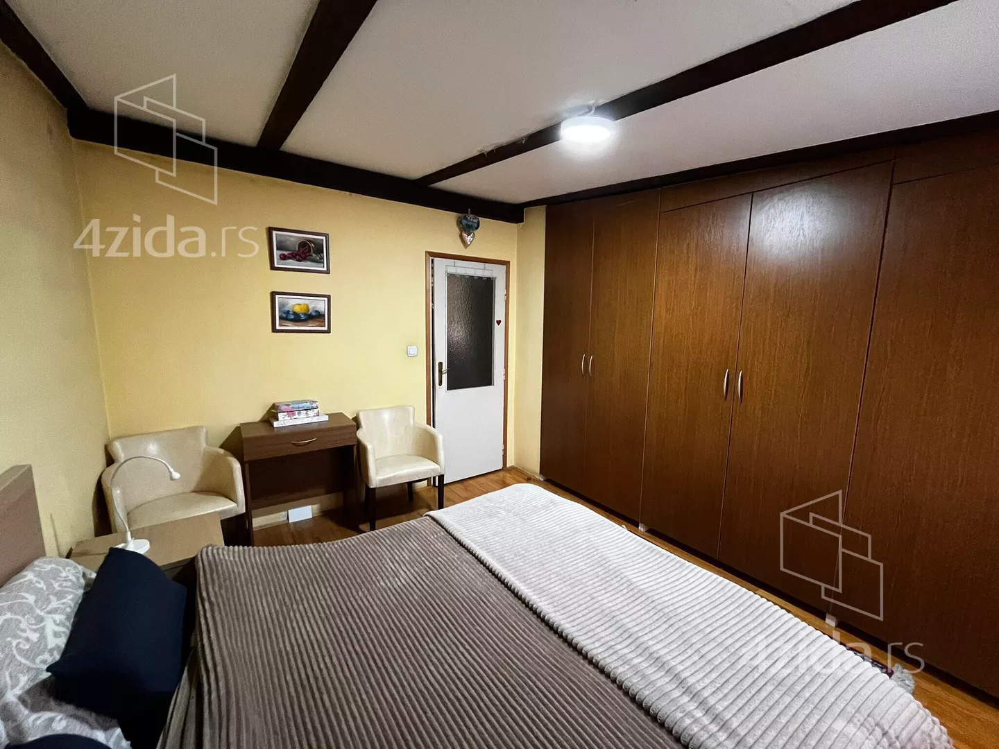 Šestosoban stan | 4zida