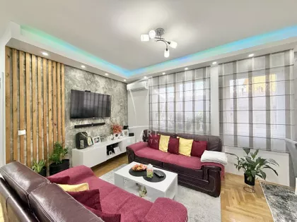 Miljana Miljanića | 4zida.rs