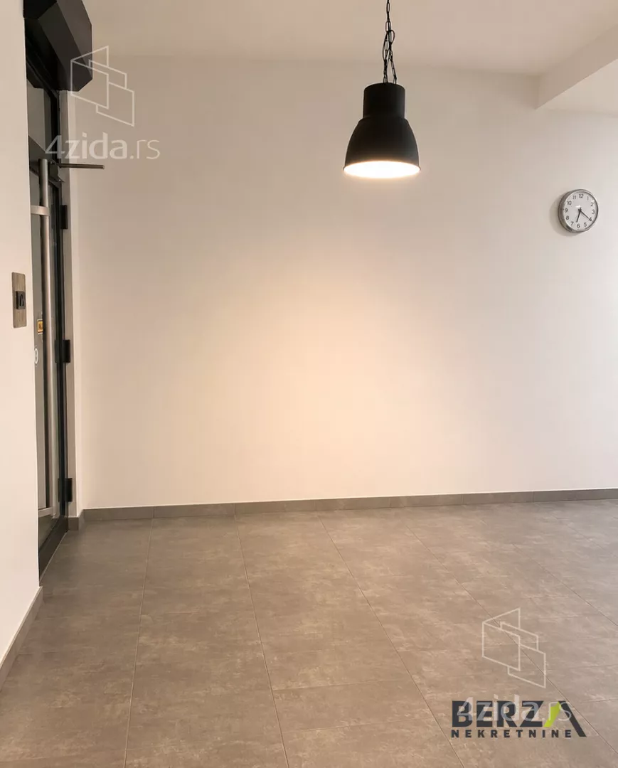 Lokal | 4zida