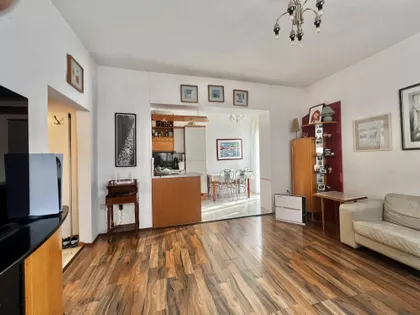 Vele Nigrinove | 4zida.rs