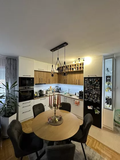 Teslino Naselje | 4zida.rs