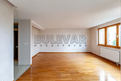 Bulevar Nemanjića | 4zida.rs