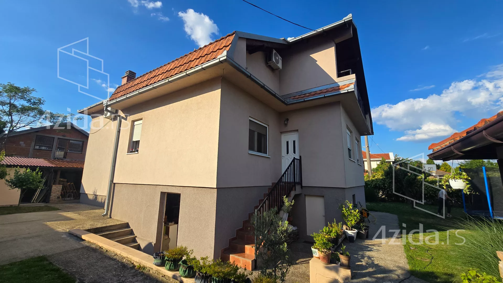 5-etažna kuća | 4zida