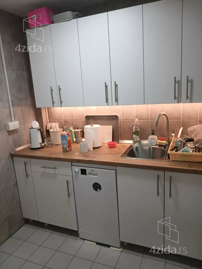 Kancelarija | 4zida