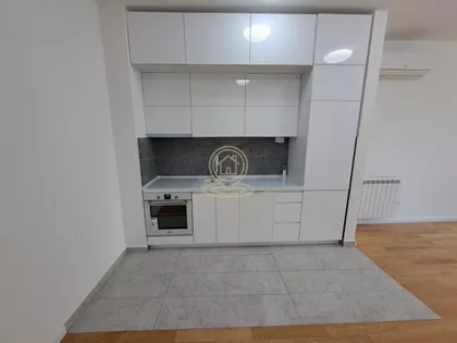 Dom Zdravlja | 4zida.rs