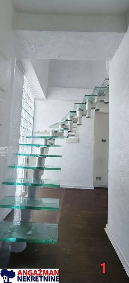 Prve Pruge | 4zida.rs