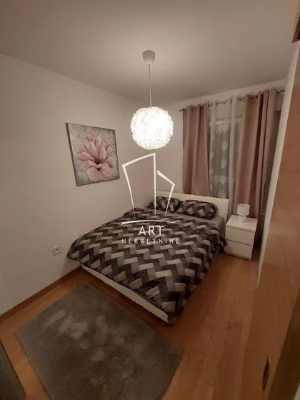 Šumadijska | 4zida.rs