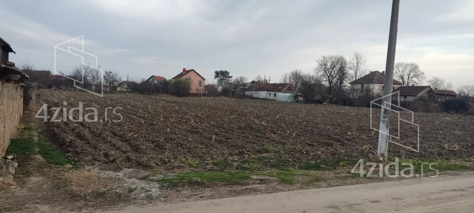 Građevinsko zemljište | 4zida