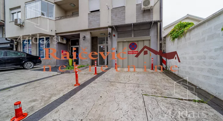 Garaža/Parking | 4zida