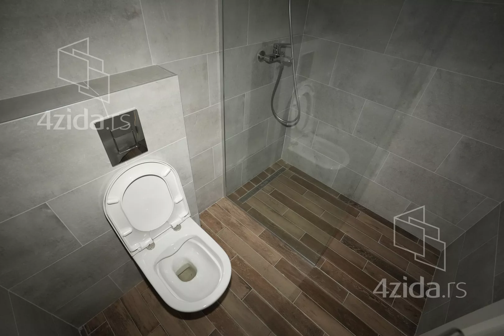 Petosoban stan | 4zida