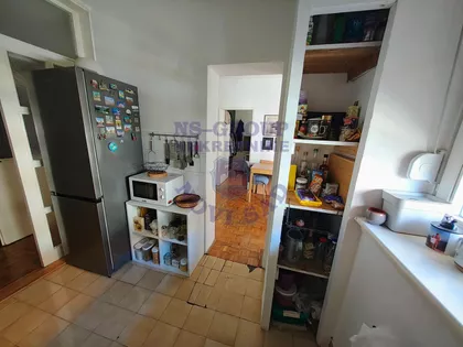Cara Dušana | 4zida.rs