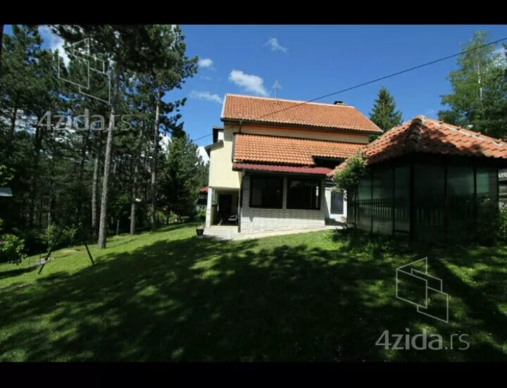 3-etažna kuća | 4zida