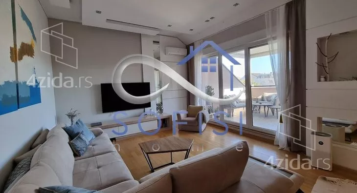 Petosoban stan | 4zida