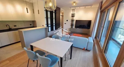 Klinički Centar | 4zida.rs