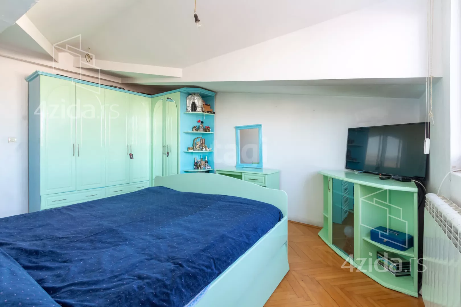 Šestosoban stan | 4zida