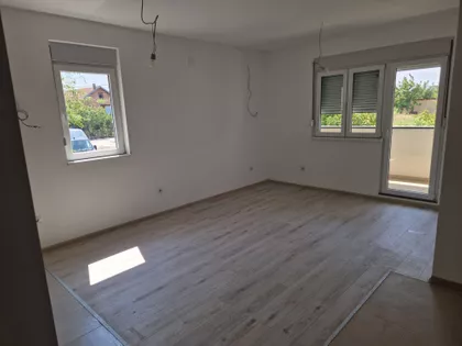 Ugrinovački Put 87Ž | 4zida.rs