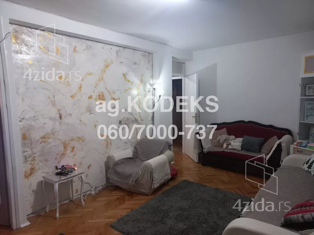 Troiposoban stan | 4zida