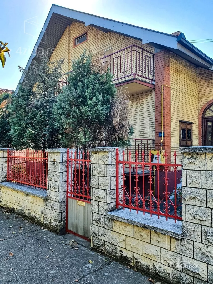 Kuća | 4zida