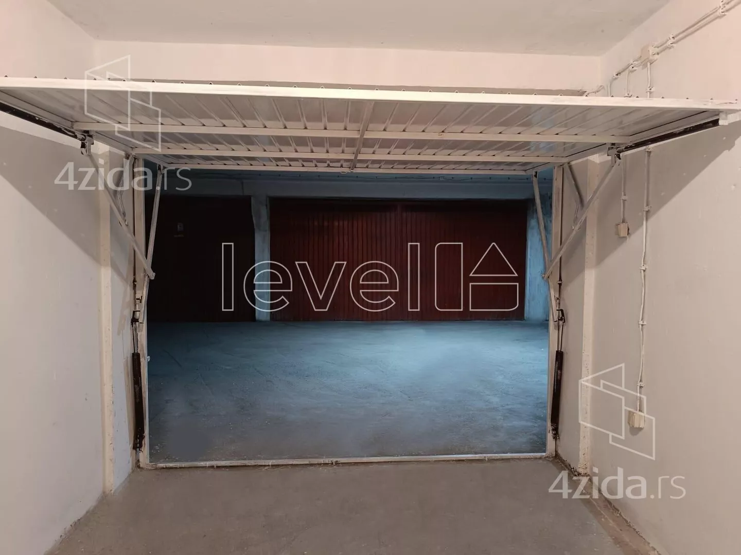 Garaža | 4zida