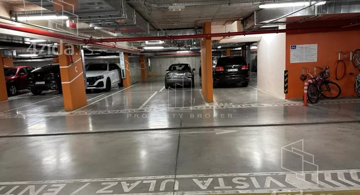 Garaža | 4zida