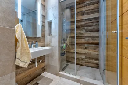 Miladina Pećinara 94V | 4zida.rs