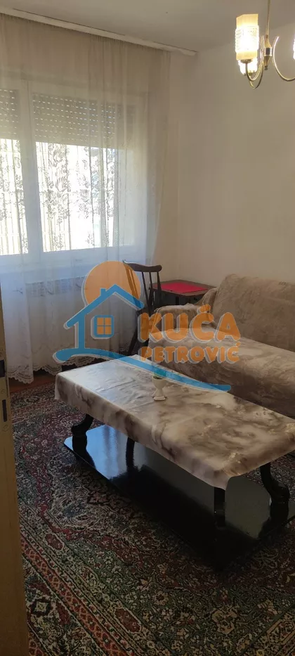 Trg 14. oktobra | 4zida.rs