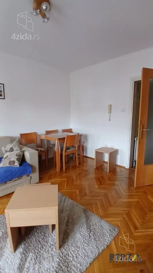 Garsonjera | 4zida