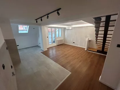 Radnih akcija | 4zida.rs