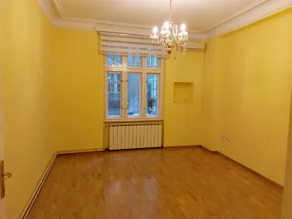 Čumićeva bb | 4zida.rs