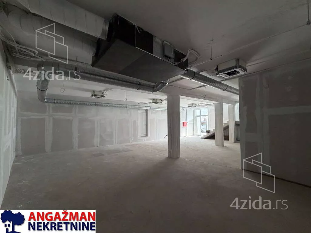 Poslovni prostor | 4zida