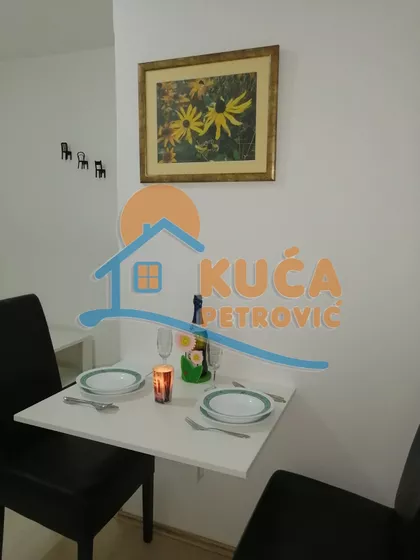 Momčila Milovanovića | 4zida.rs